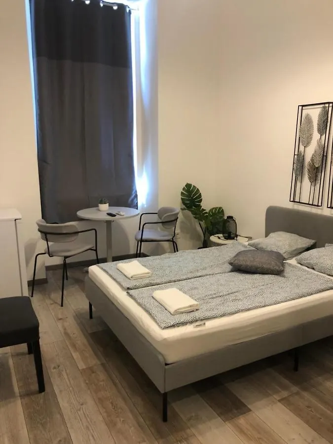 Bella Fiore Apartment 4 布达佩斯